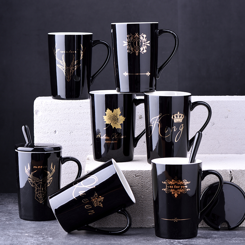 Prosty klasyczny czarno-biały  – Coffee Tea Friends recenzja i cena
